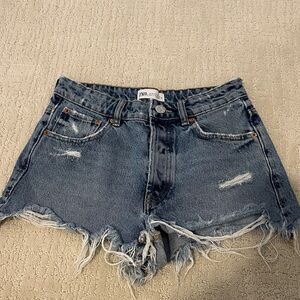 Zara Women's Distressed Blue Jean Shorts